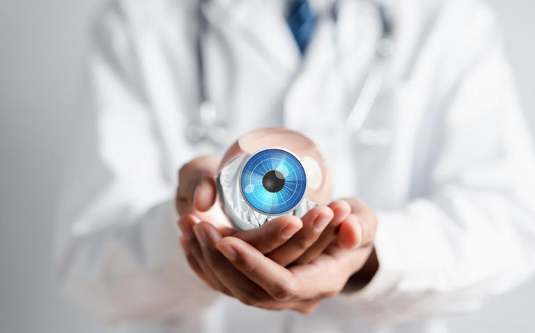 Eye care treatment at Galaxy Multispeciality Hospital Wadala Mumbai